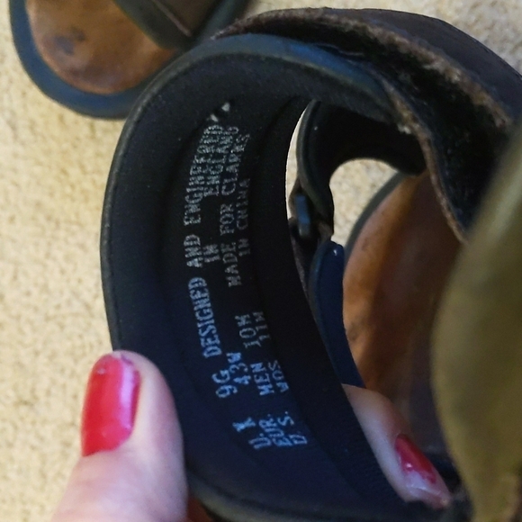 Clark's with Active Air Brown Comfort Velcro Sandals Size 11 Women's - Picture 11 of 14